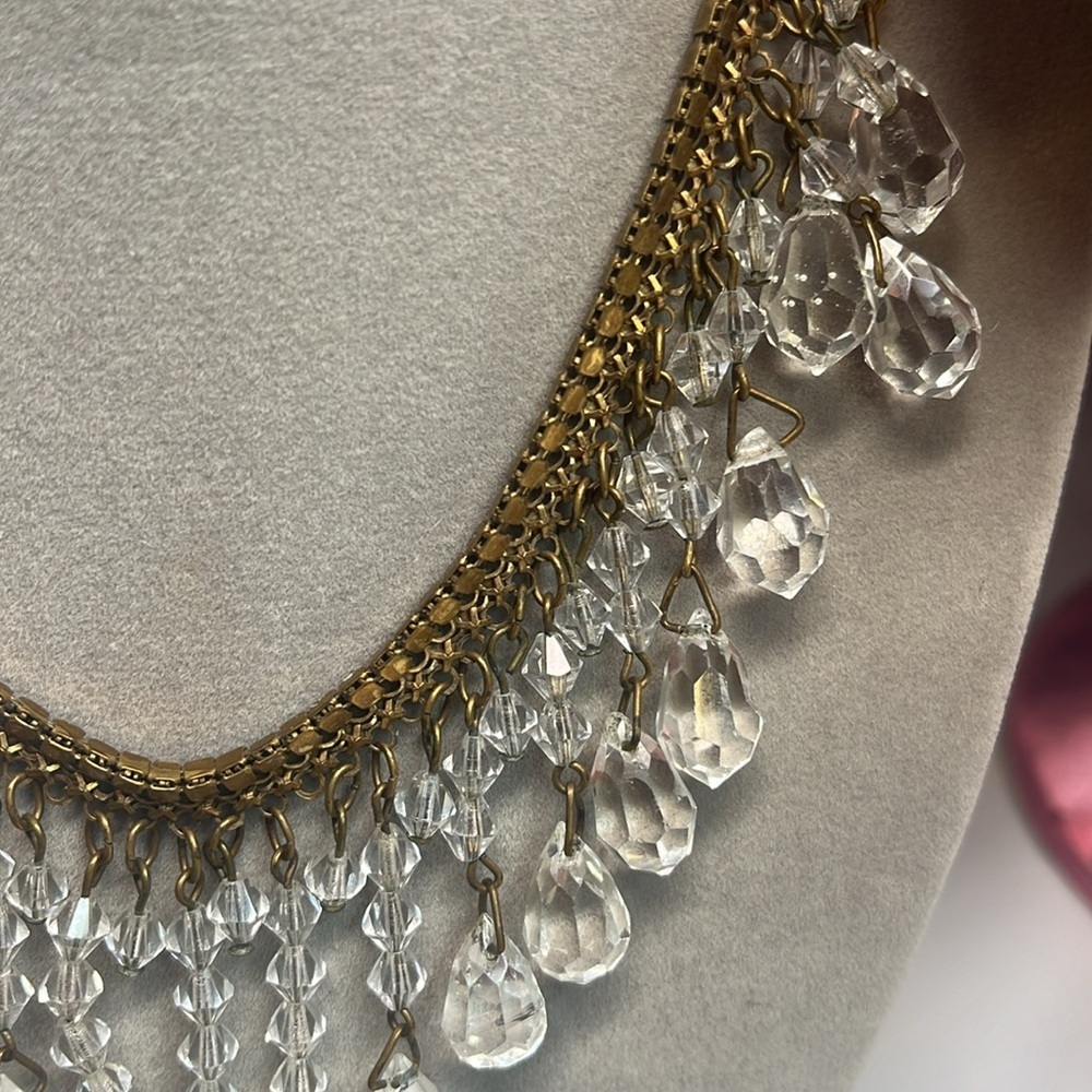 VINTAGE Chainmail & Crystal drop necklace - Picture 4 of 9